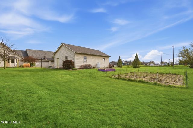 13095 Huffman Road, Bowling Green, OH 43402