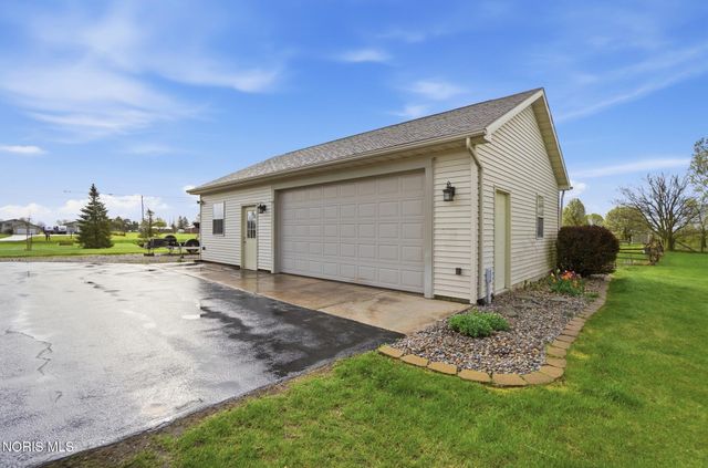 13095 Huffman Road, Bowling Green, OH 43402