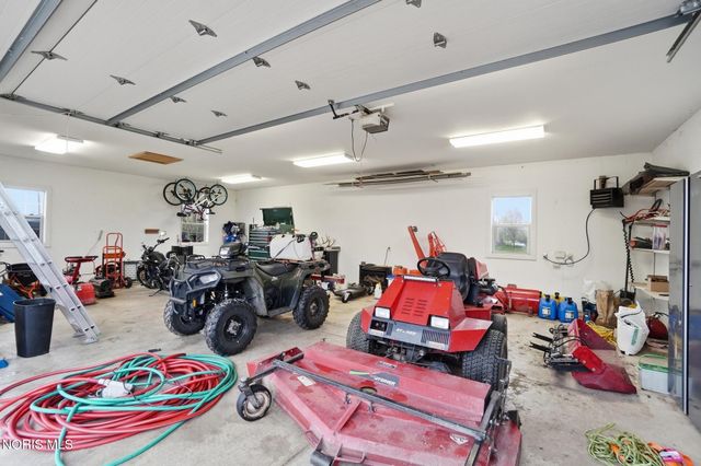13095 Huffman Road, Bowling Green, OH 43402