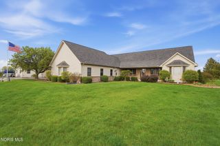 13095 Huffman Road, Bowling Green, OH 43402