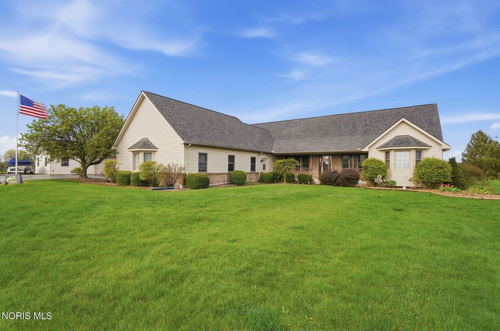 13095 Huffman Road, Bowling Green, OH 43402