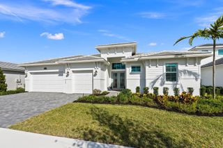 8591 SW Felicita Way, Port St Lucie, FL 34987