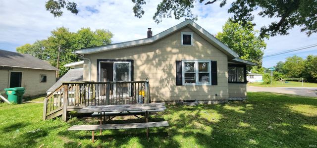 1801 Robinson Street, South Bend, IN 46613