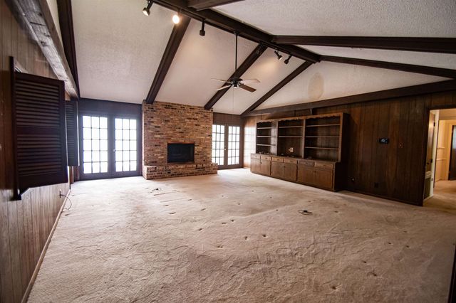 5950 Pinkstaff, Beaumont, TX 77706