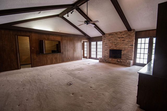 5950 Pinkstaff, Beaumont, TX 77706