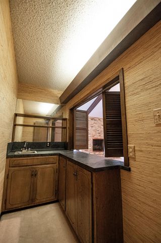 5950 Pinkstaff, Beaumont, TX 77706