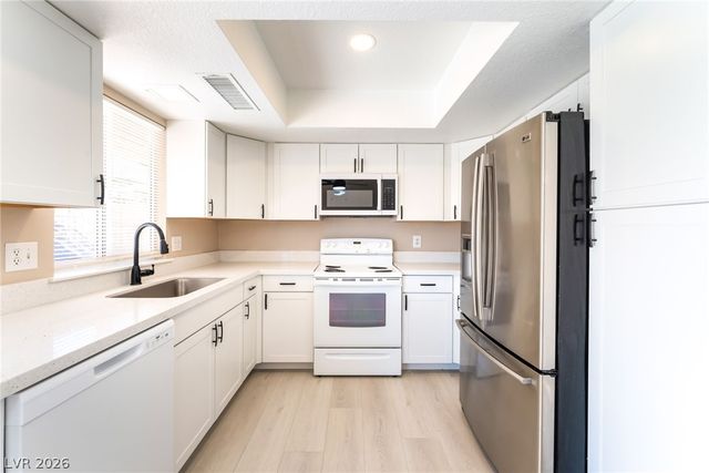 8813 Pavia Drive, Las Vegas, NV 89117