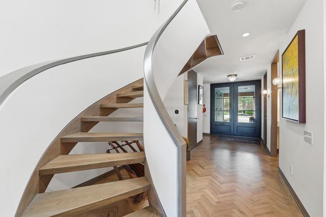 5756 Indian Circle, Houston, TX 77057