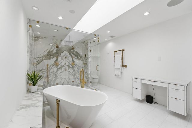 5756 Indian Circle, Houston, TX 77057