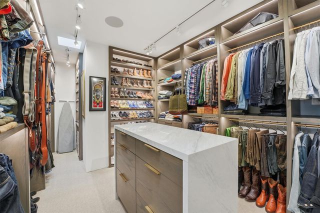 5756 Indian Circle, Houston, TX 77057