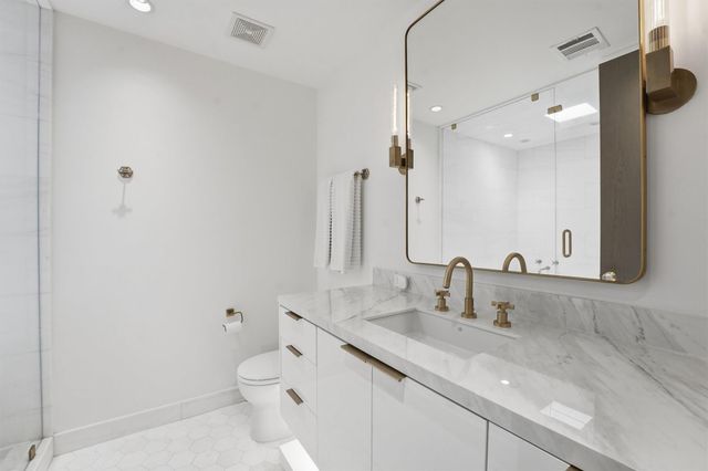 5756 Indian Circle, Houston, TX 77057