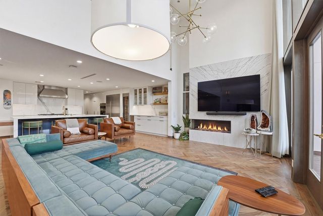 5756 Indian Circle, Houston, TX 77057