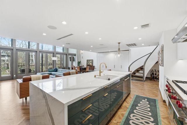 5756 Indian Circle, Houston, TX 77057