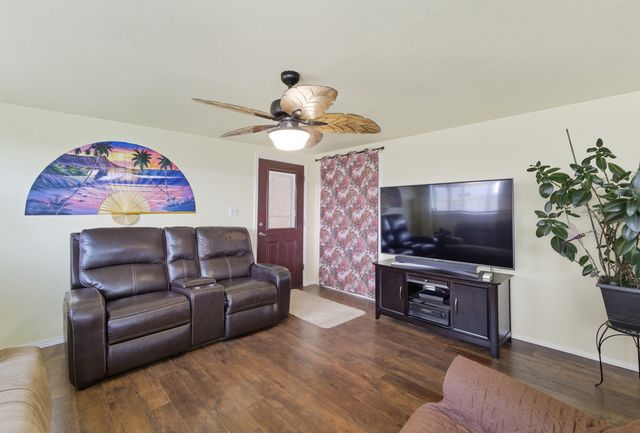 6 PALO ALTO Road, Belen, NM 87002