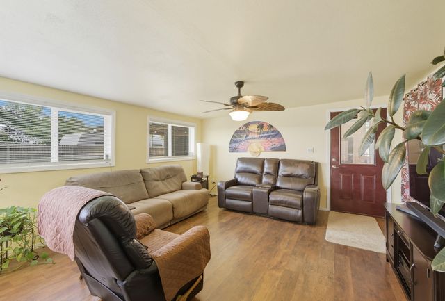 6 PALO ALTO Road, Belen, NM 87002