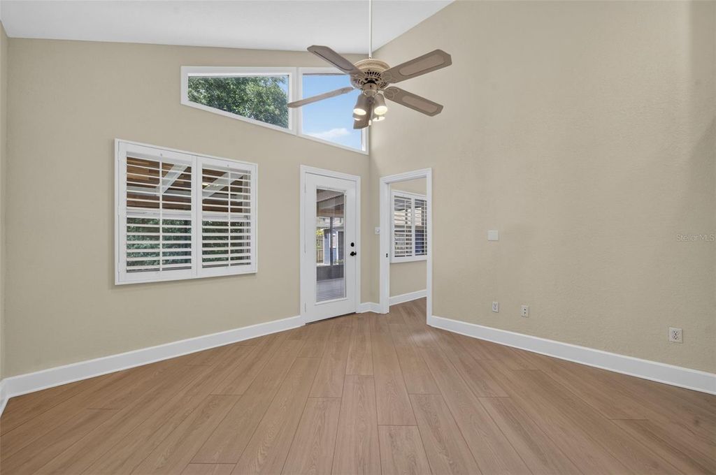 Image 22 of property listing at 1242 E RIDGEWOOD STREET, Orlando, FL 32803
