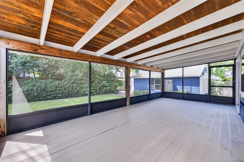 Image 31 of property listing at 1242 E RIDGEWOOD STREET, Orlando, FL 32803