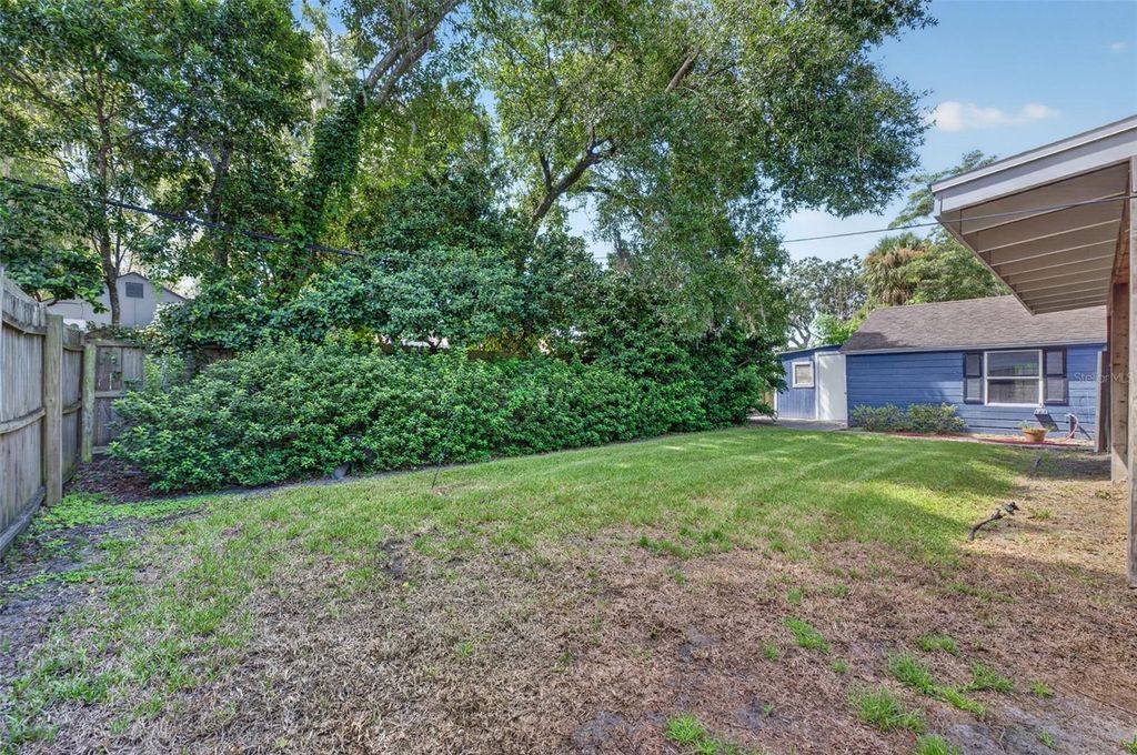 Image 33 of property listing at 1242 E RIDGEWOOD STREET, Orlando, FL 32803