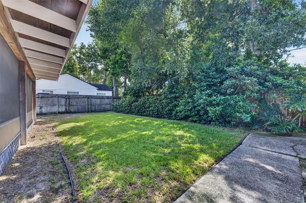Image 35 of property listing at 1242 E RIDGEWOOD STREET, Orlando, FL 32803