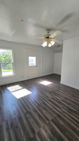 710 N 9th St, Salina, KS 67401