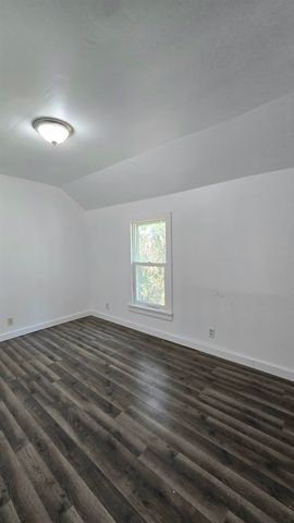 710 N 9th St, Salina, KS 67401