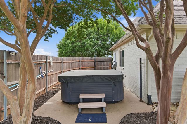 160 Aledo Ridge Road, Fort Worth, TX 76126