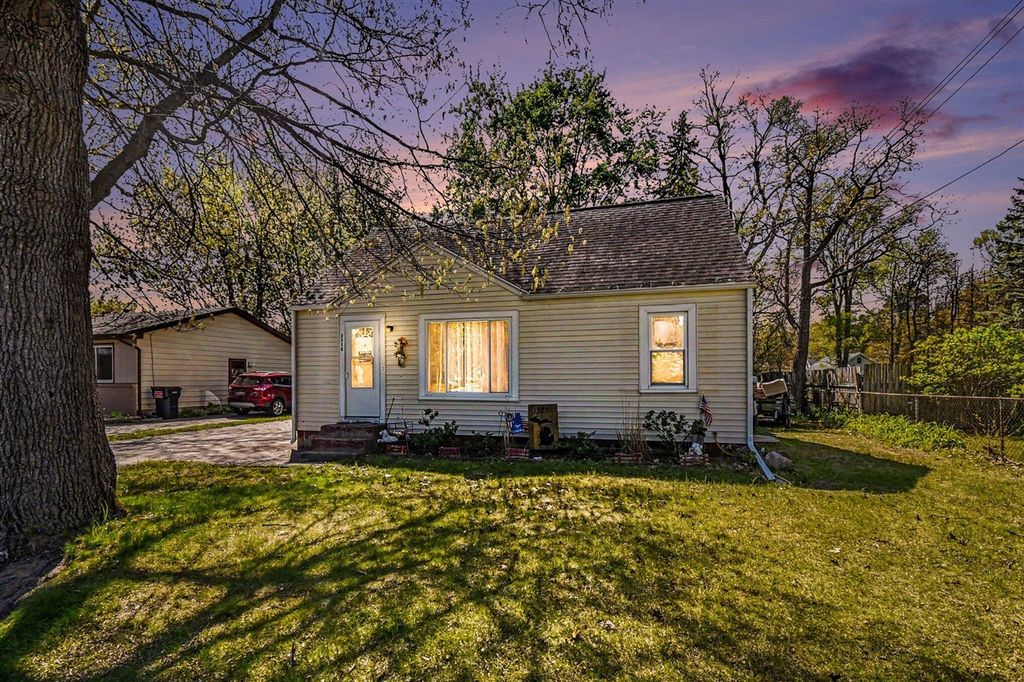 3329 Hubal Avenue, Wyoming, MI 49519
