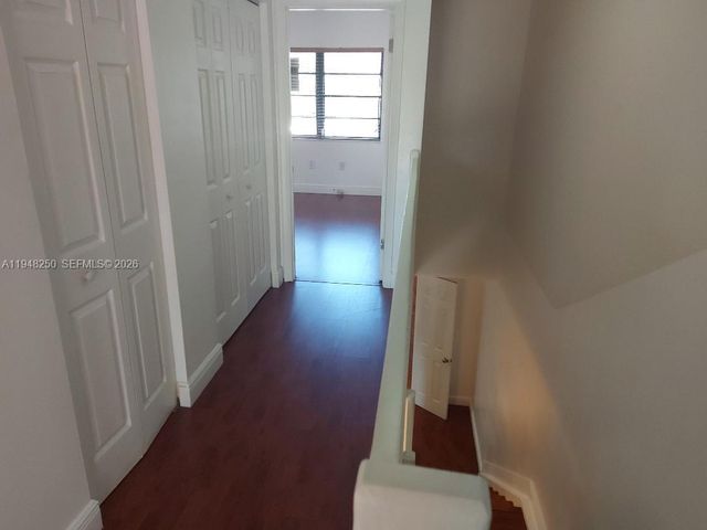 20033 NE 2nd Pl, Miami, FL 33179