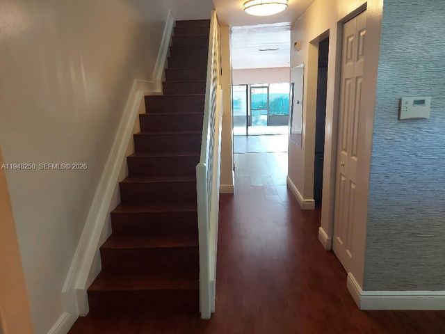 20033 NE 2nd Pl, Miami, FL 33179