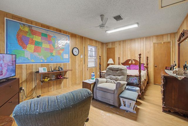 1701 Valley View LN, Granite Shoals, TX 78654