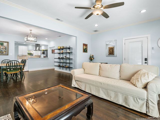 1419 Schley Avenue, San Antonio, TX 78210