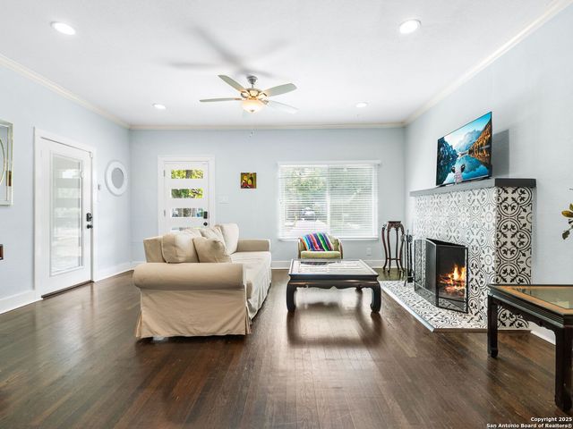 1419 Schley Avenue, San Antonio, TX 78210