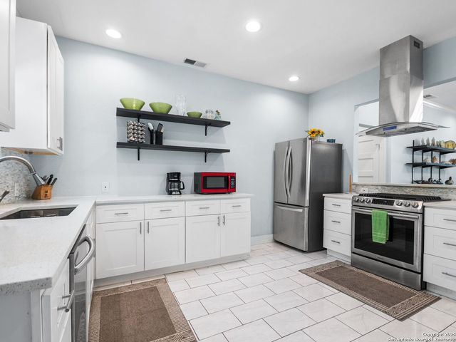 1419 Schley Avenue, San Antonio, TX 78210