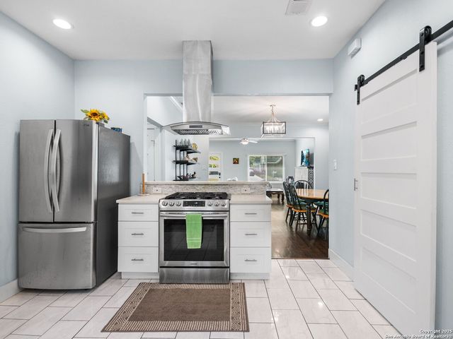 1419 Schley Avenue, San Antonio, TX 78210