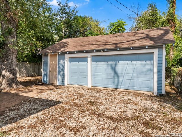 1419 Schley Avenue, San Antonio, TX 78210