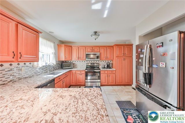 2235 Sky High Drive, Jackson Twp, PA 18321
