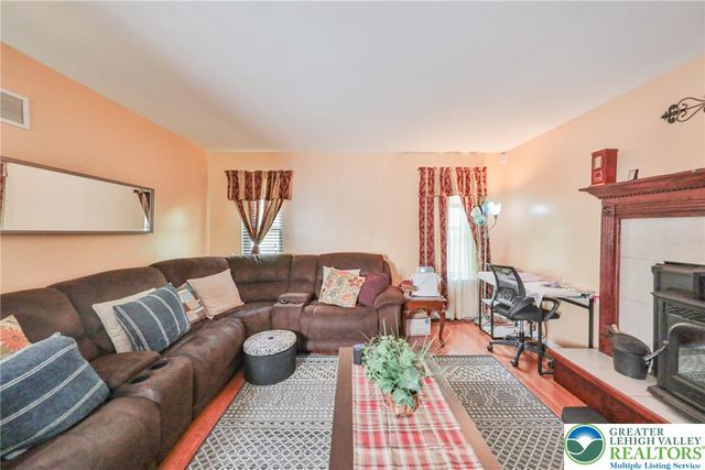2235 Sky High Drive, Jackson Twp, PA 18321
