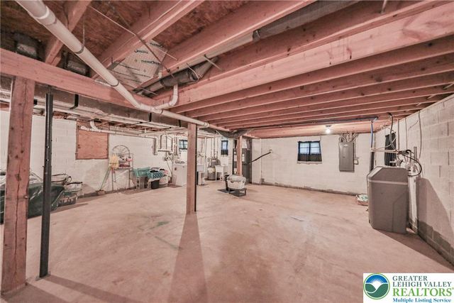 2235 Sky High Drive, Jackson Twp, PA 18321