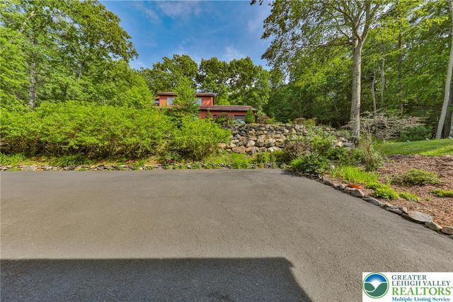 2235 Sky High Drive, Jackson Twp, PA 18321