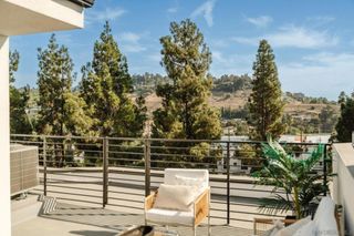 3863 N Riley Ln, Los Angeles, CA 90065