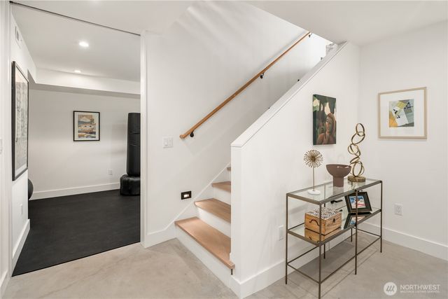 628 36th Avenue, Seattle, WA 98122