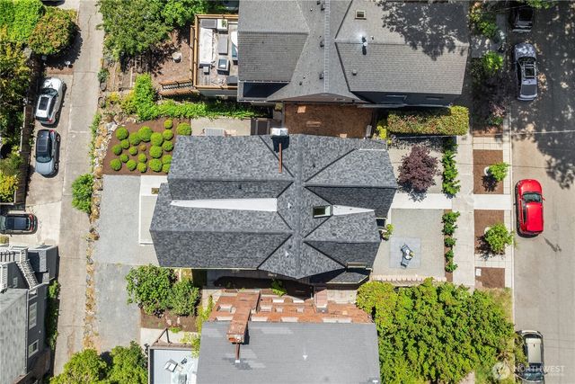 628 36th Avenue, Seattle, WA 98122