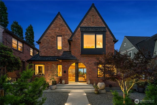 628 36th Avenue, Seattle, WA 98122