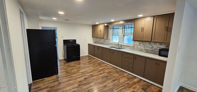 114 W Walton Street, Carl Junction, MO 64834