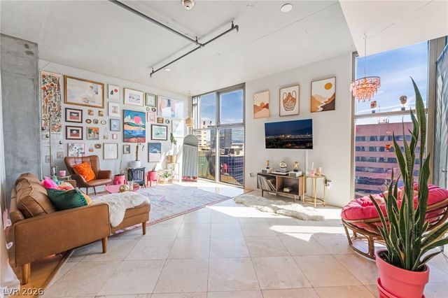 353 East Bonneville Avenue 753, Las Vegas, NV 89101