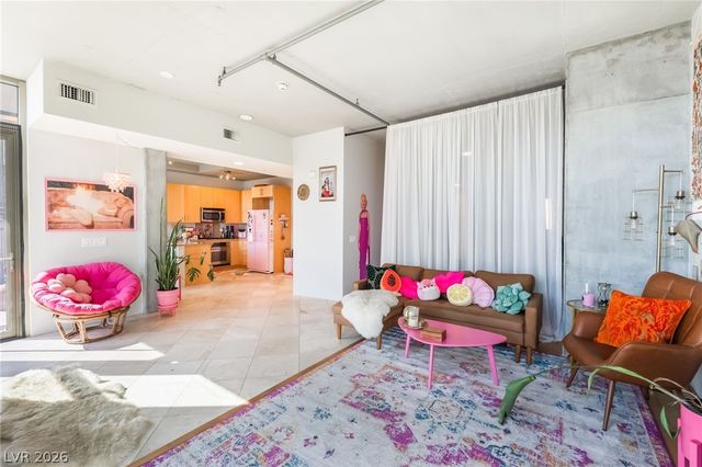 353 East Bonneville Avenue 753, Las Vegas, NV 89101