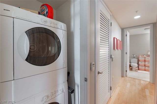 353 East Bonneville Avenue 753, Las Vegas, NV 89101