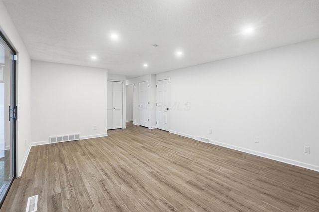 651 Cranfield Place, Columbus, OH 43213