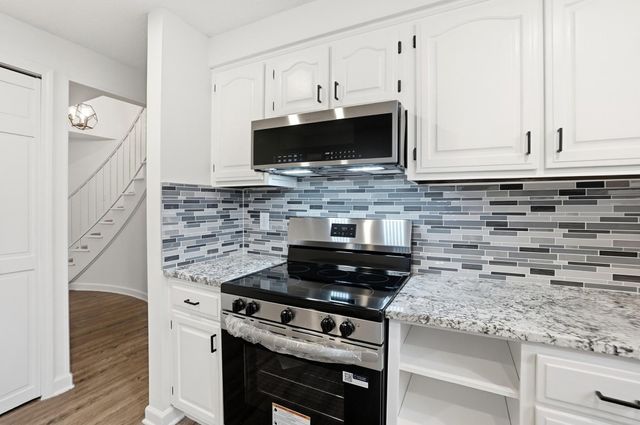 651 Cranfield Place, Columbus, OH 43213