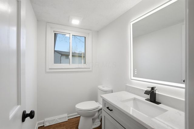 651 Cranfield Place, Columbus, OH 43213